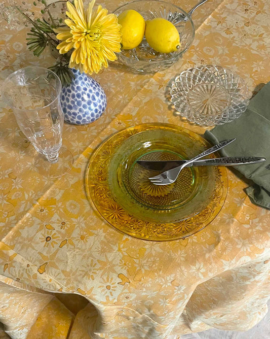 Based on Italy’s textile heritage, fabric in the Crochet Lace pattern in Limoncello incorporates yellow and gold tones.
