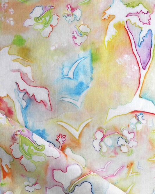 As high-end fabric for interiors, Eskayel’s Kokomo in the Multi colorway is made up of bright tones.