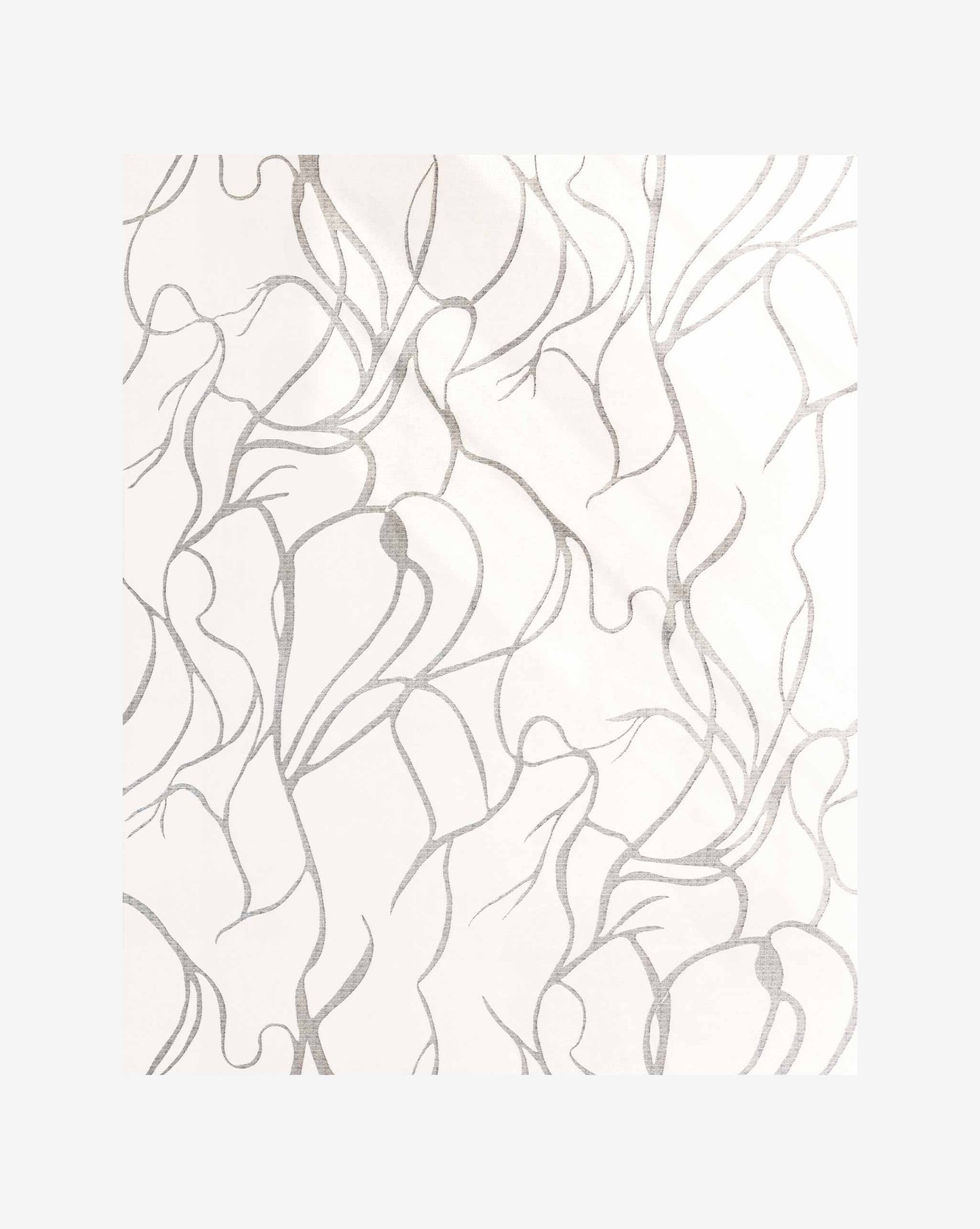 In Eskayel’s Hibiscus Lily rug in the Cloud colorway, a low white pile base sits alongside shorter loops in cream and blue shades.