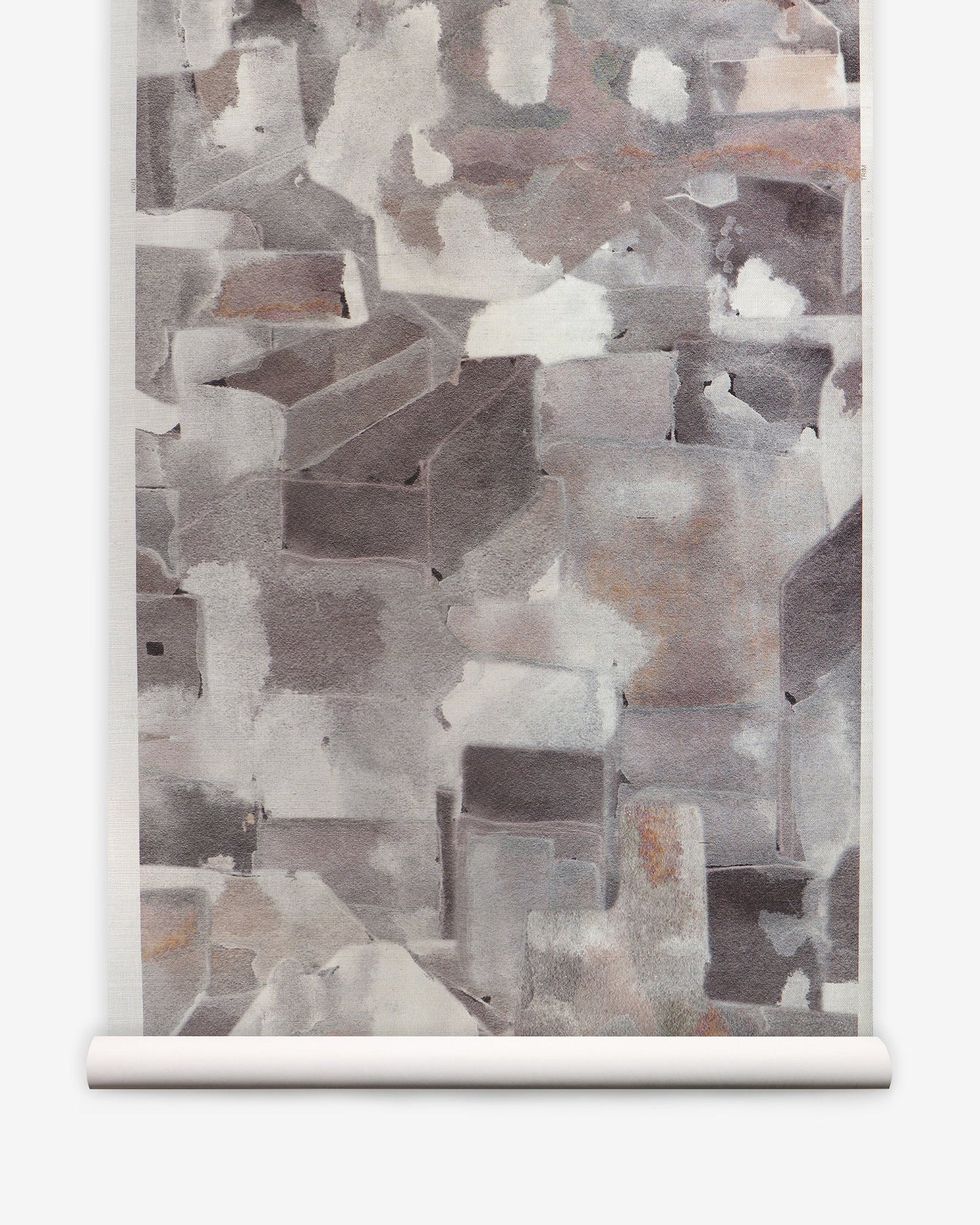 A grey and white pattern on the Medina Grasscloth Pausa wallpaper
