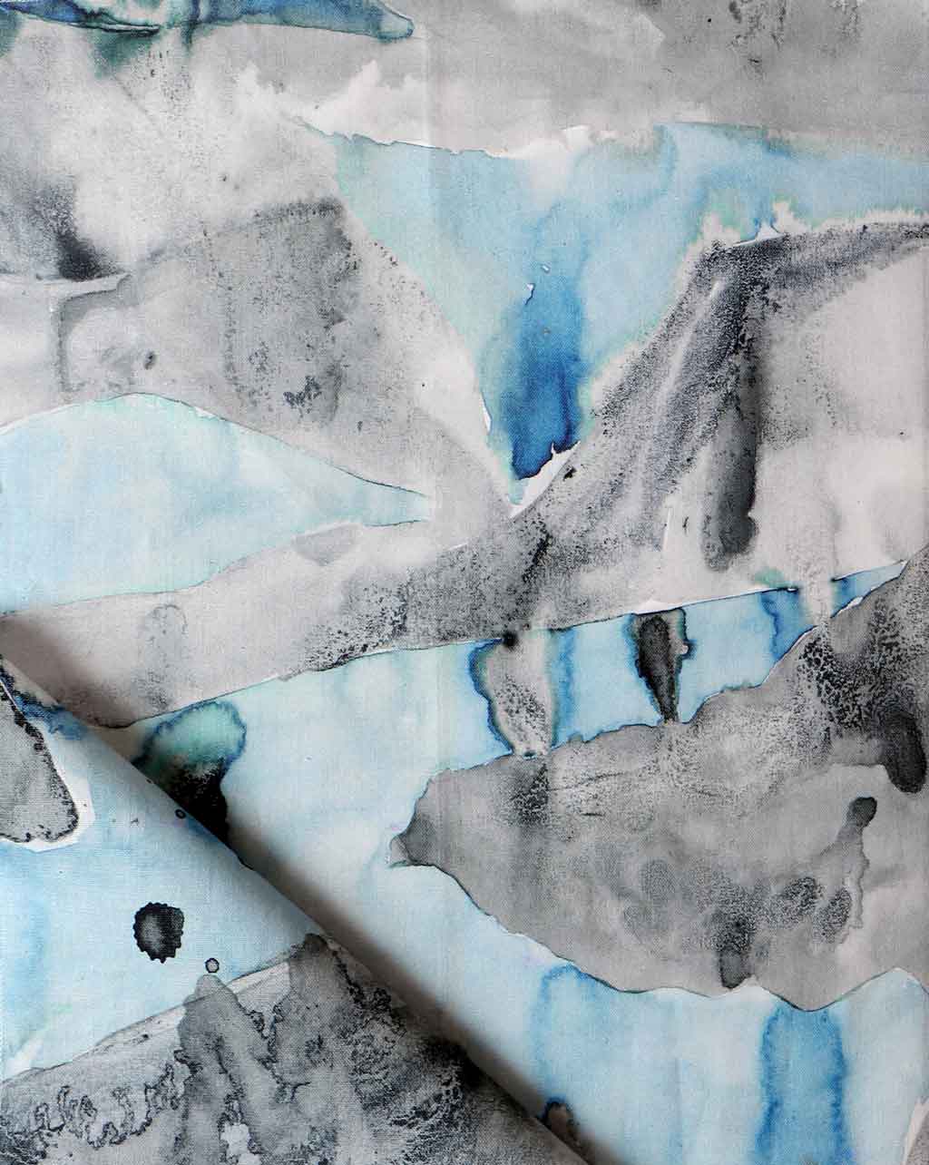 A piece of fabric with Mani Fabric Thalassa paint on it