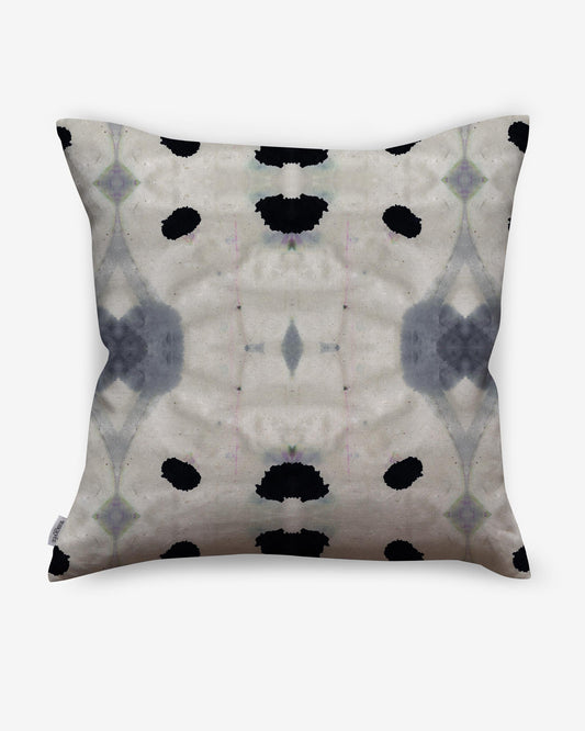 A luxury Galileo Glass Pillow Shale with symmetrical abstract patterns