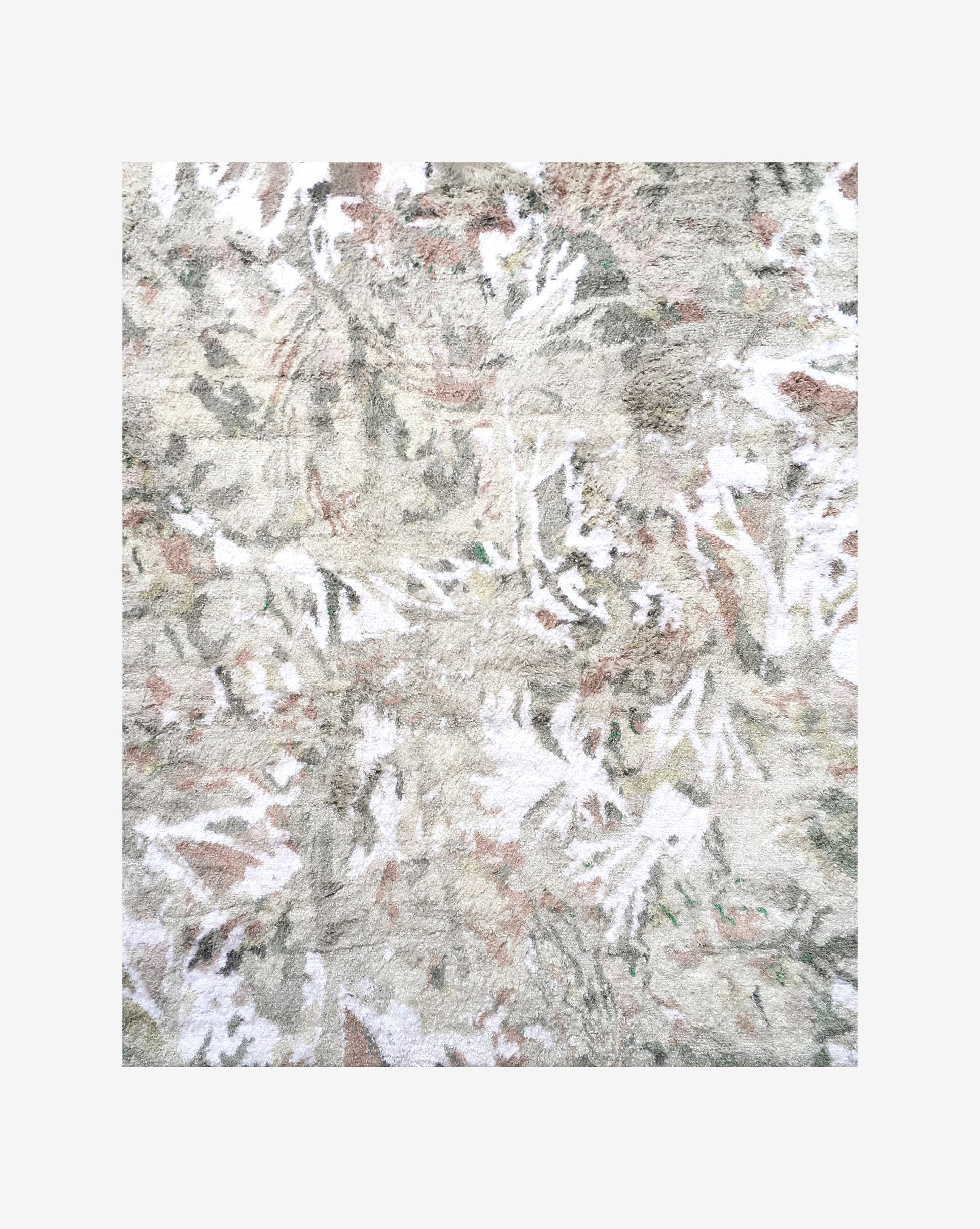 A Cortile Hand Knotted Rug\Alba with a floral pattern