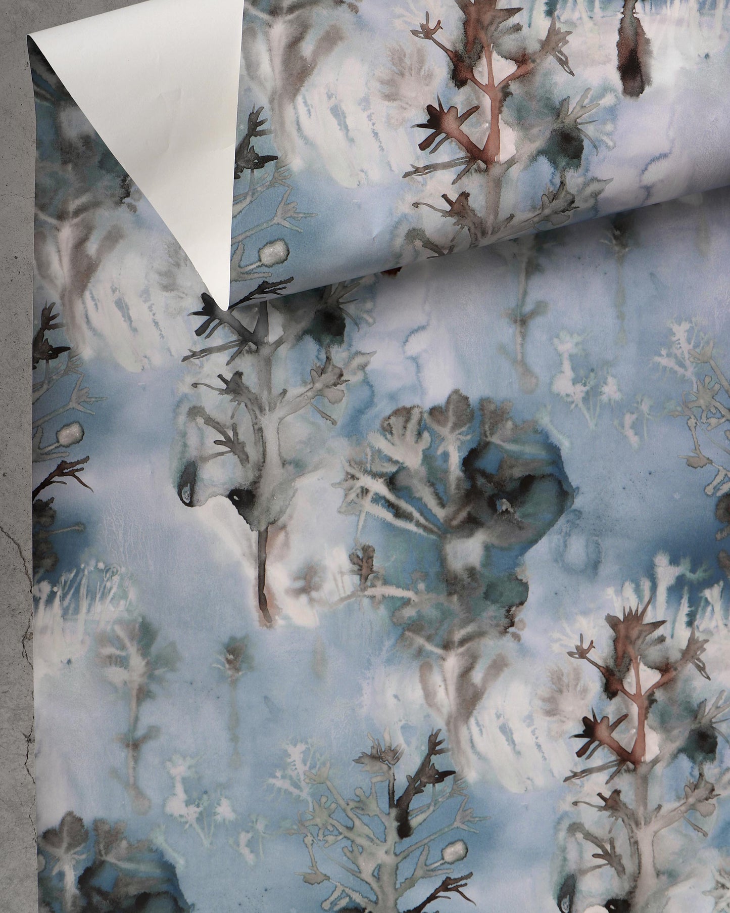 A high-end Aionas Wallpaper Thalassa with a tree on it