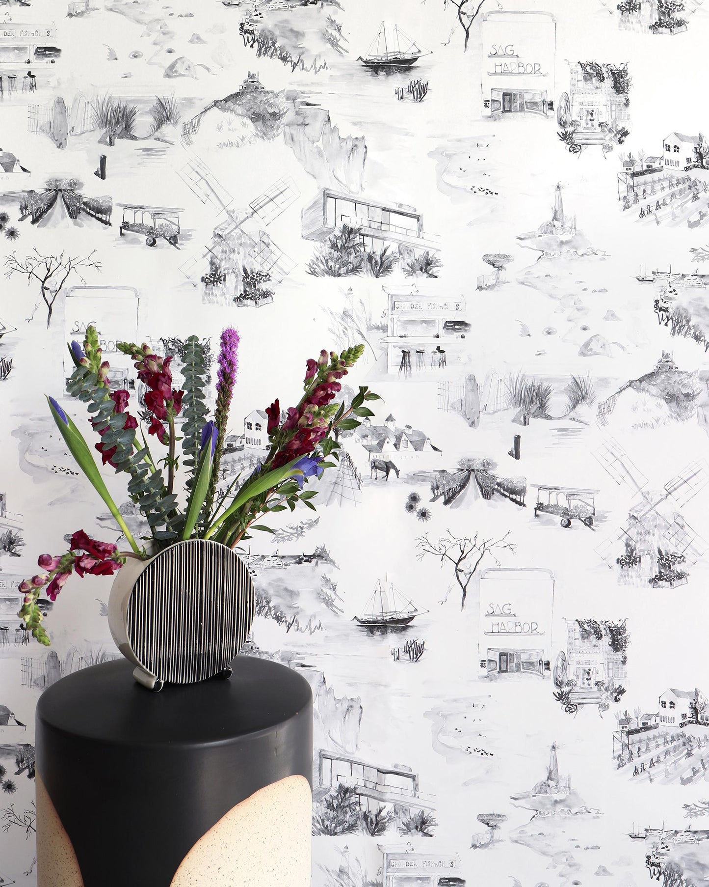 Out East Wallpaper||Greyscale
