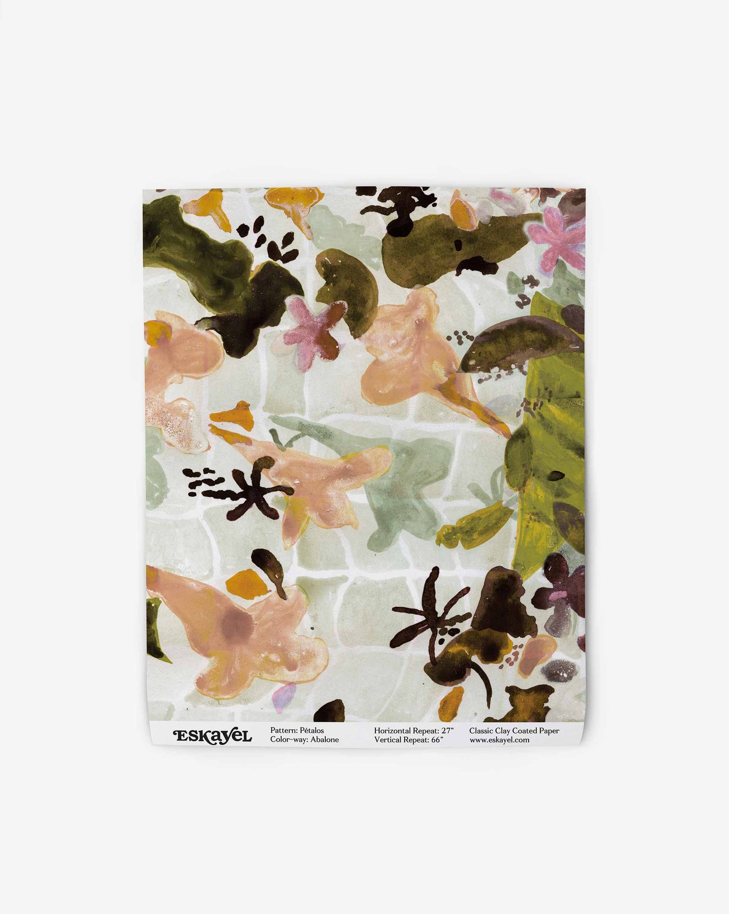 A swatch of Eskayel’s Pétalos wallpaper pattern in Abalone – a green palette with pink and brown accents.