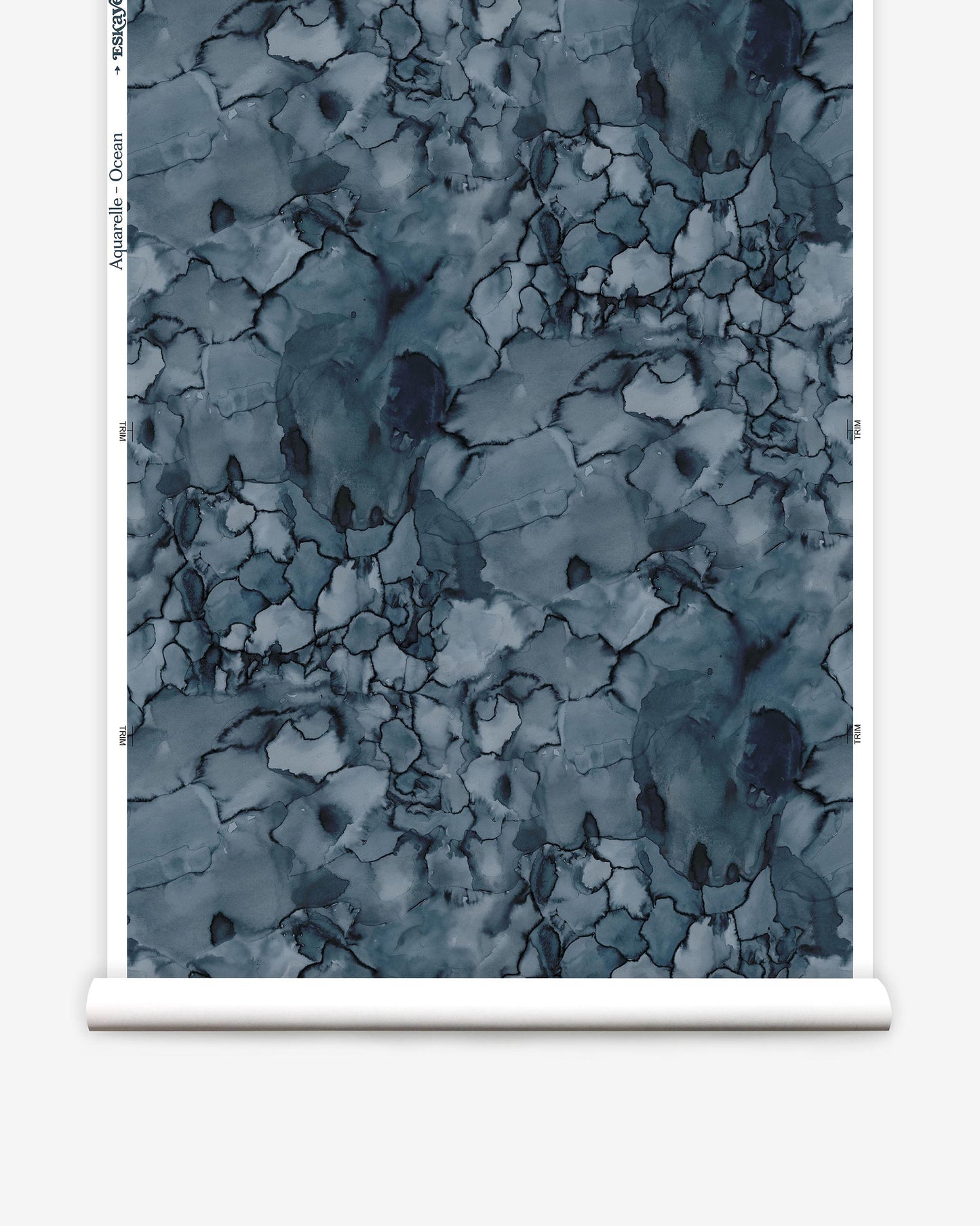 Aquarelle Wallpaper Ocean with skulls and flowers