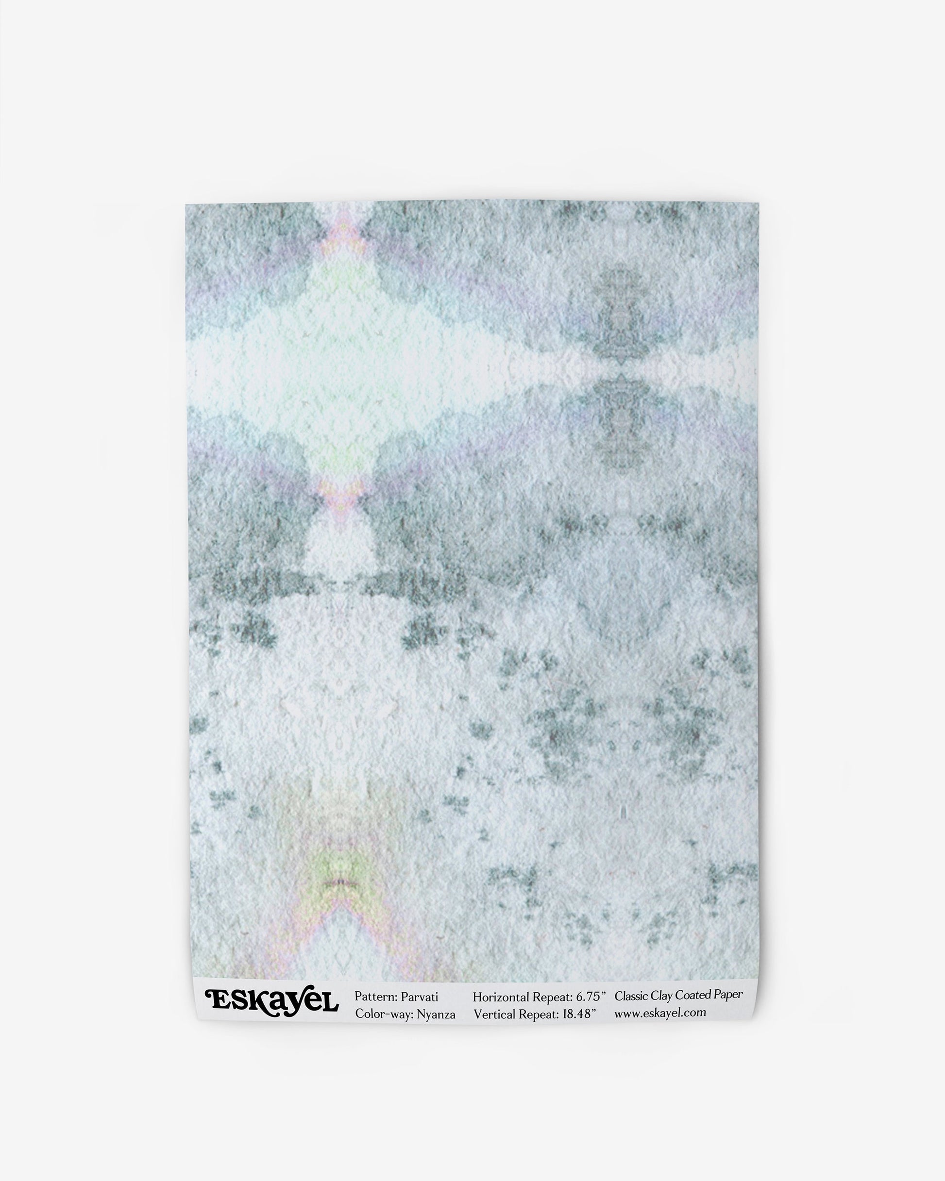 A wallpaper with an abstract design from the Parvati Wallpaper Nyanza, featuring the Eskayel pattern